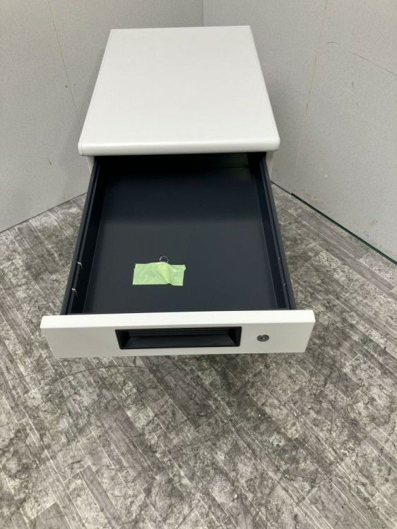 プラスフラットラインシリーズ 3段脇机 商品画像4