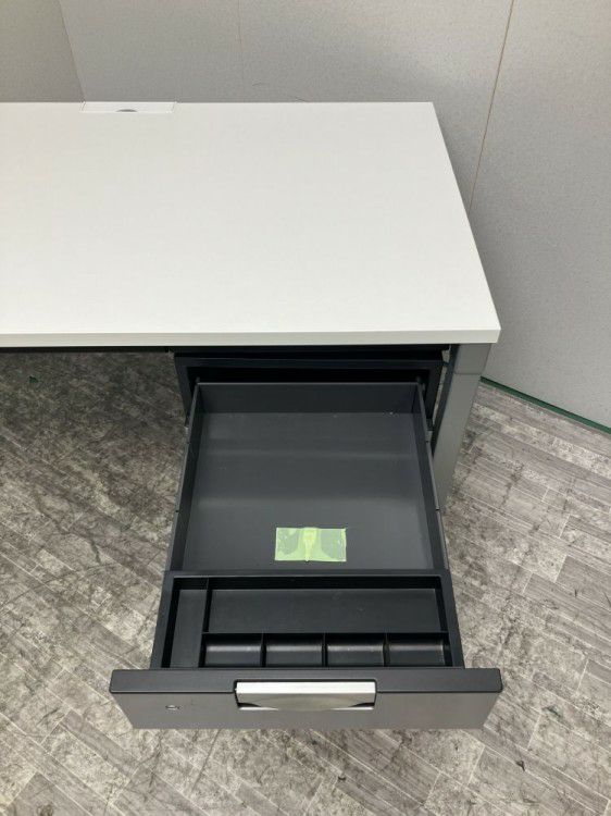 コクヨDelphi（デルフィ）シリーズ 1200平デスク 商品画像6