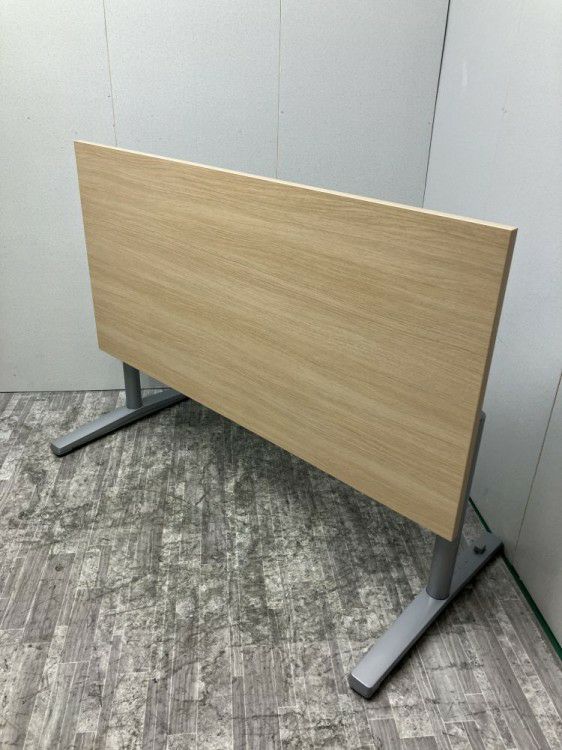 オカムラフラプターシリーズ 1500ミーティングテーブル 商品画像2