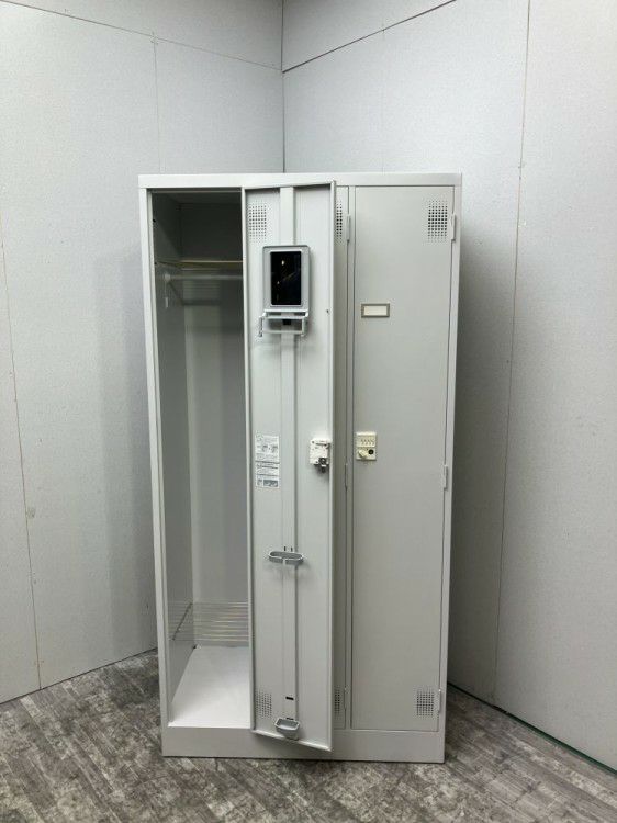 豊国工業ダイヤル式3人用ロッカー 商品画像3