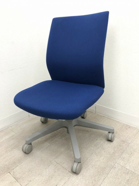 オカムラオムネスシリーズ オムネスチェア 商品画像1