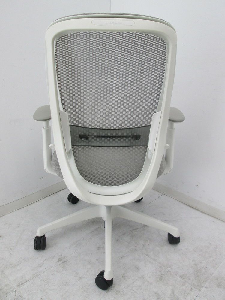 オカムラSylphy(シルフィー)チェア 肘付シルフィーチェア 商品画像4