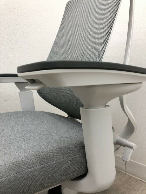 コクヨ Duora2(デュオラ2)チェア 可動肘付デュオラ2チェア 商品画像14