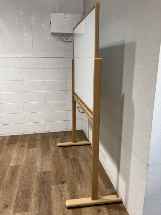 コクヨ1200脚付ホワイトボード 商品画像6