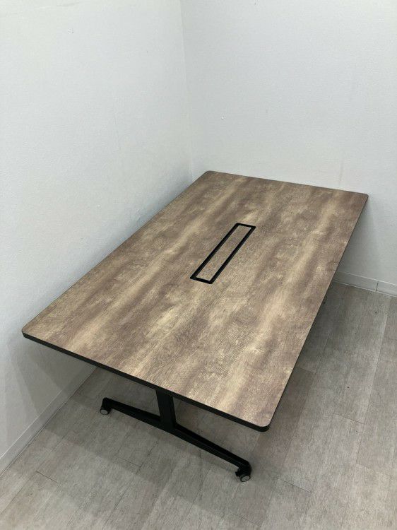 オカムラ81F7シリーズ 1800ミーティングテーブル 商品画像5