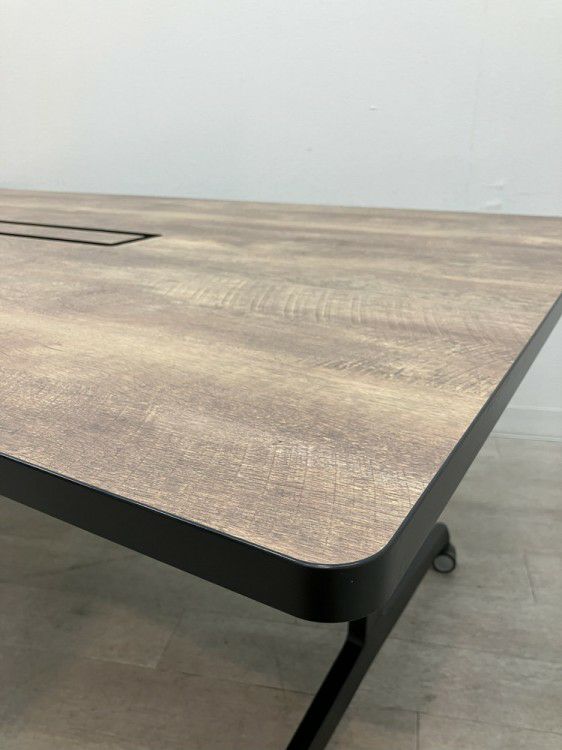 オカムラ81F7シリーズ 1800ミーティングテーブル 商品画像6