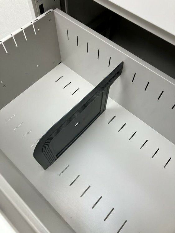 イトーキシンラインシリーズ 3段ラテラル・両開き上下書庫 商品画像5