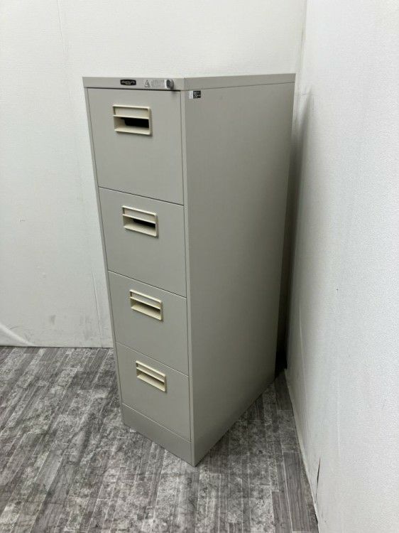 オカムラ4段キャビネット 商品画像1