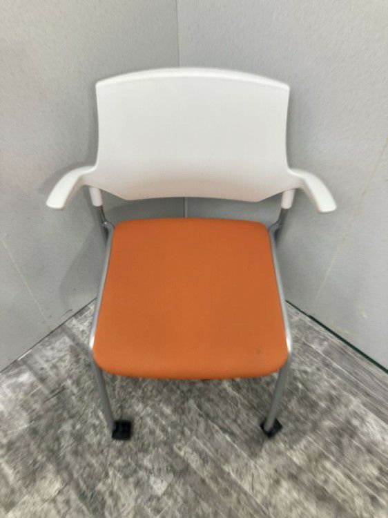 イトーキstenza(ステンザ)シリーズ 肘付ステンザチェア 商品画像3