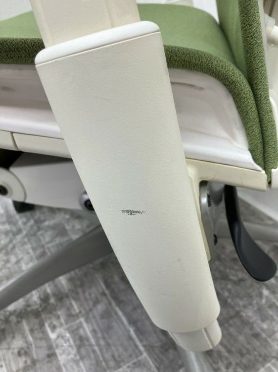 HermanMiller（ハーマンミラー）エンボディシリーズ 可動肘付エンボディチェア 商品画像10