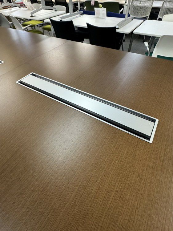 コクヨWT-200シリーズ 4000ミーティングテーブル 商品画像4