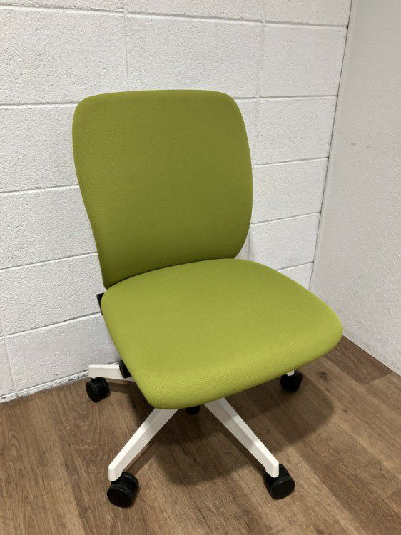 イトーキfulgo(フルゴ)チェア フルゴチェア 商品画像1