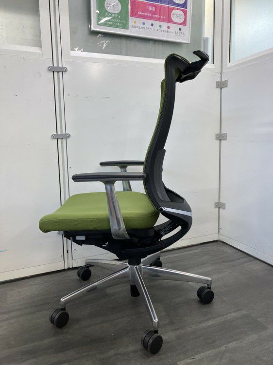 コクヨBezel(ベゼル)チェア 固定肘付ベゼルチェア 商品画像2