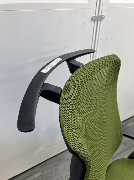 コクヨBezel(ベゼル)チェア 固定肘付ベゼルチェア 商品画像11