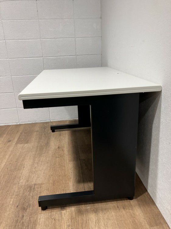 プラスフラットラインシリーズ 1200平デスク 商品画像7