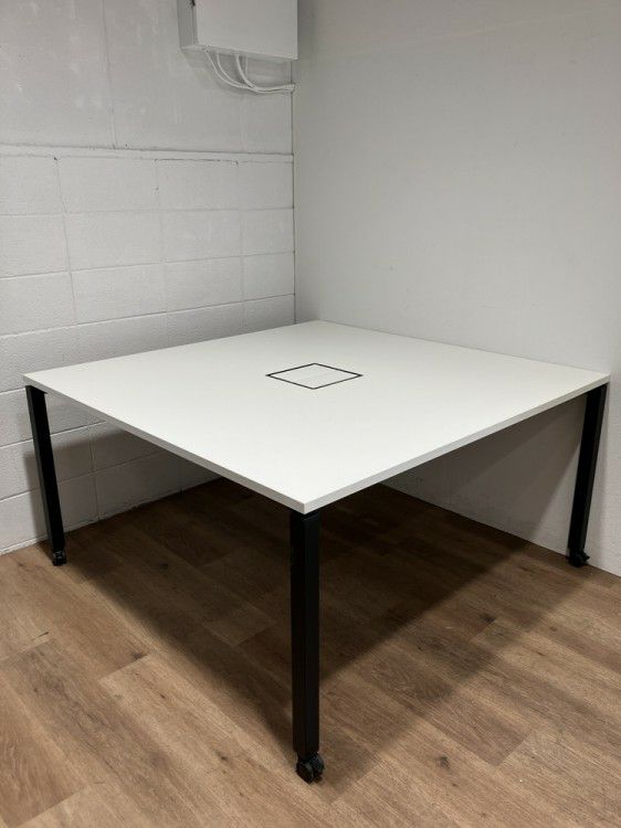 コクヨワークフィットシリーズ 1400ワークテーブル 商品画像1