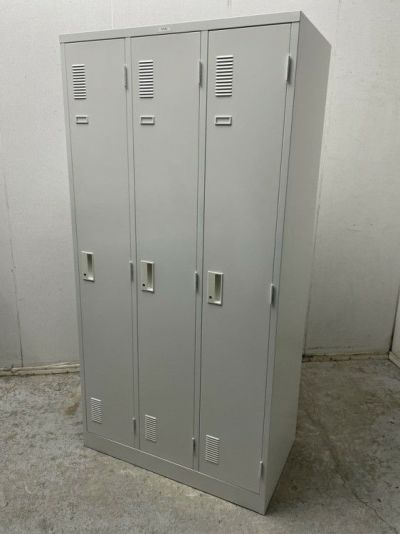 ナイキLK型シリーズ（ナイキ） 3人用ロッカー 商品画像1