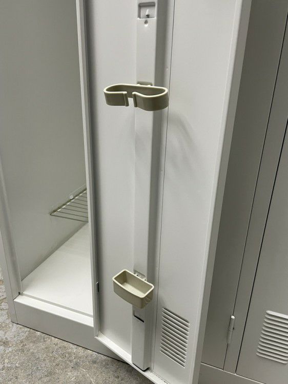 ナイキLK型シリーズ（ナイキ） 3人用ロッカー 商品画像11