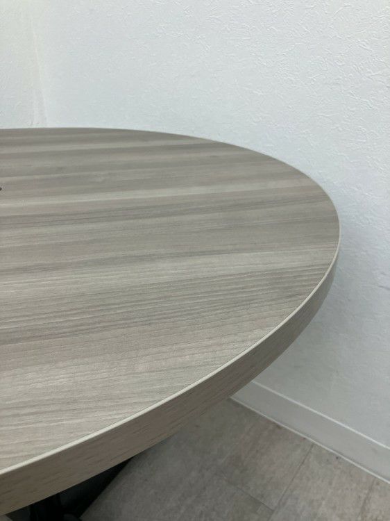 オカムラLives Meeting Table(ライブス ミーティングテーブル)シリーズ 丸テーブル 商品画像3