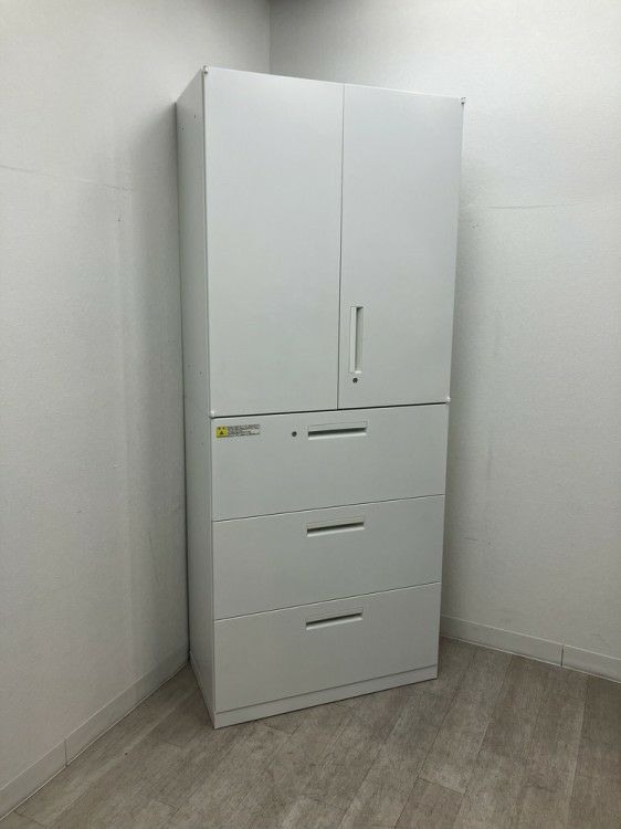 両開き書庫　鍵あり　オカムラ製42シリーズ　Ｈ800ｍｍ　 オカムラ 42シリーズ 両開き書庫 4232ZZ | 無限堂ネットショップ
