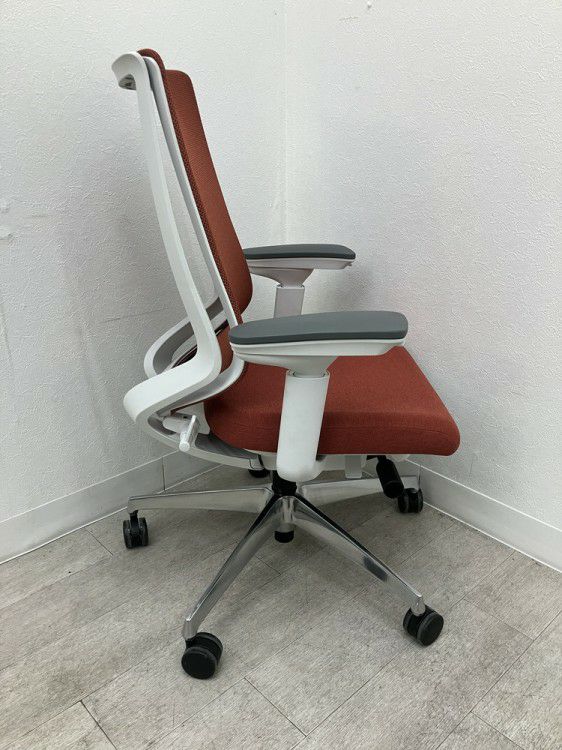 コクヨ Duora2(デュオラ2)チェア 可動肘付デュオラ2チェア 商品画像3