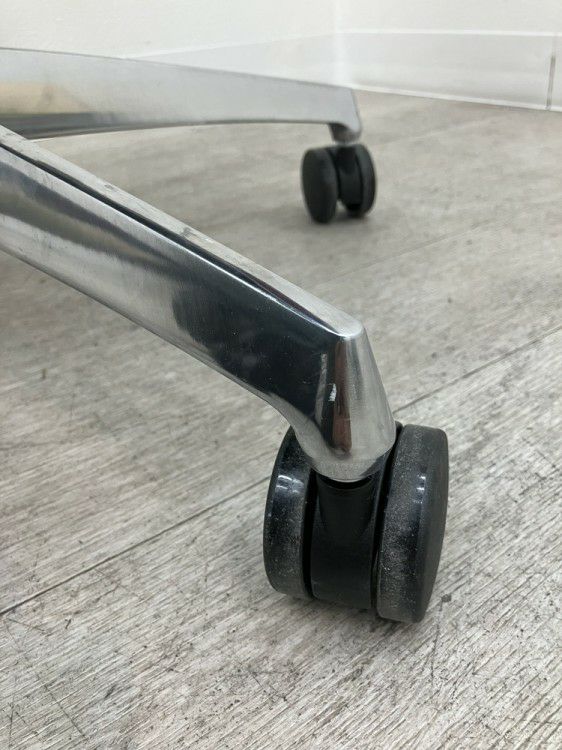 コクヨ Duora2(デュオラ2)チェア 可動肘付デュオラ2チェア 商品画像21