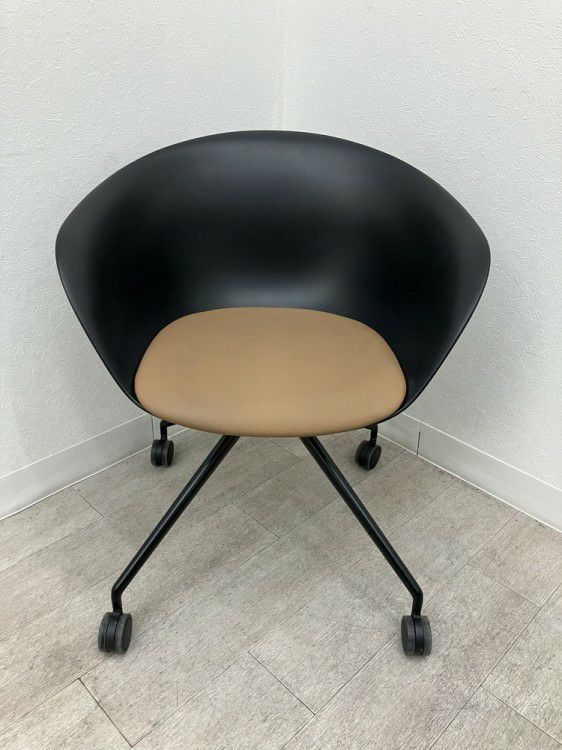 arper（アルペール）DUNA2シリーズ ミーティングチェア 商品画像2