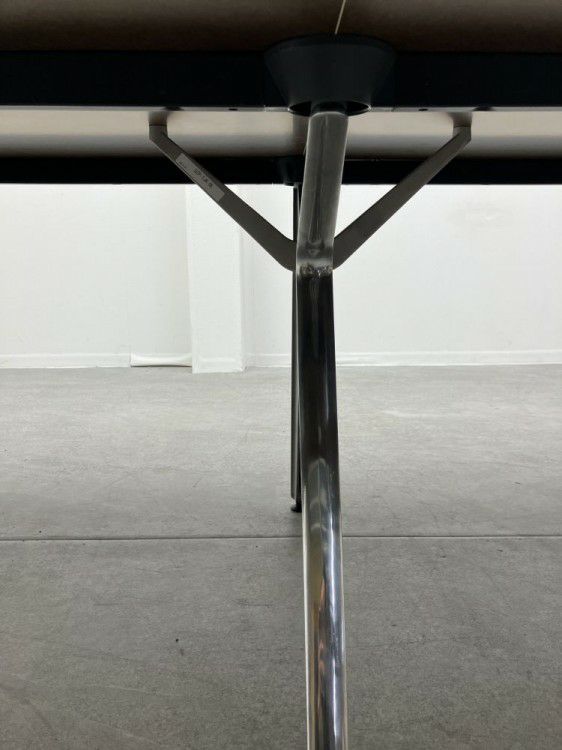 イトーキDZシリーズ 4000ミーティングテーブル 商品画像7