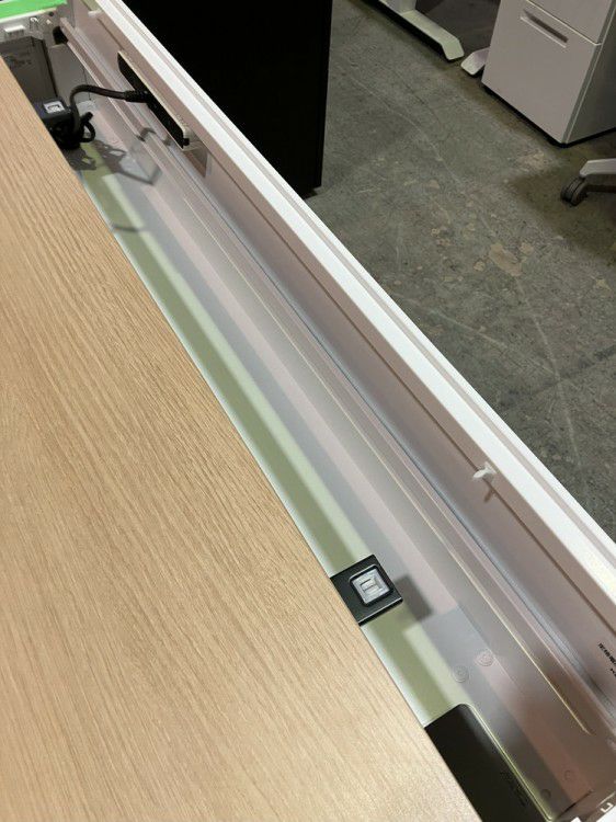 コクヨWorkVista+(ワークヴィスタプラス)シリーズ 1200平デスク 商品画像17