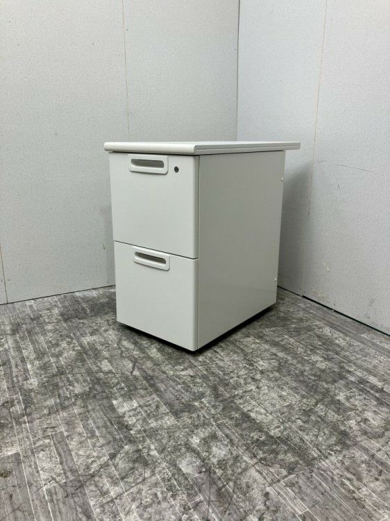 プラスLAシリーズ 2段脇机 商品画像1