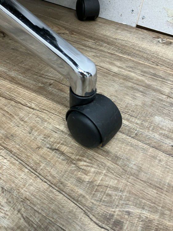 プラス可動肘付プリセアチェア 商品画像10