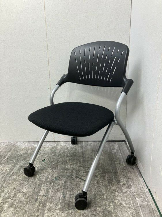 ライオンネスティングチェア 商品画像1