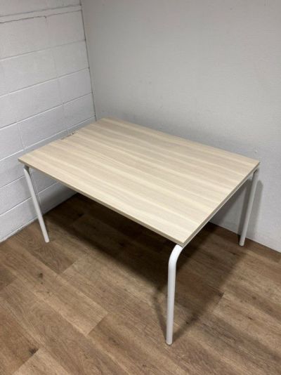 コクヨデイズオフィス パイルパイプシリーズ ミーティングテーブル 商品画像1