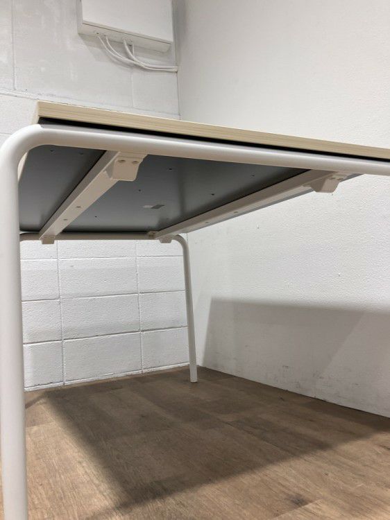 コクヨデイズオフィス パイルパイプシリーズ ミーティングテーブル 商品画像7