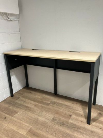 イトーキアクトリンクシリーズ ハイテーブル 商品画像1