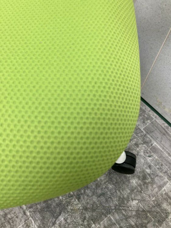 オカムラSylphy(シルフィー)チェア 固定肘付シルフィーチェア 商品画像5