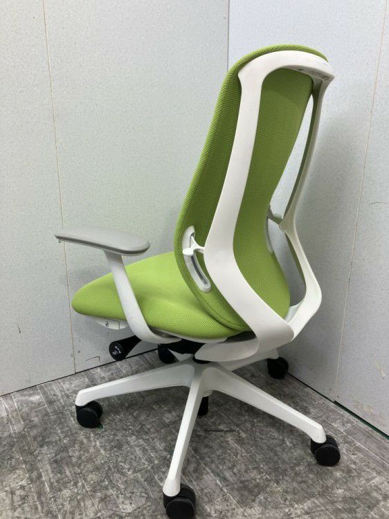 オカムラSylphy(シルフィー)チェア 固定肘付シルフィーチェア 商品画像9