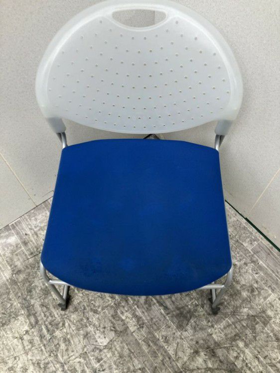 イトーキクリケットチェア 商品画像3