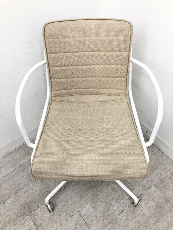 コクヨデイズオフィス オフセットフレームシリーズ ミーティングチェア 商品画像7