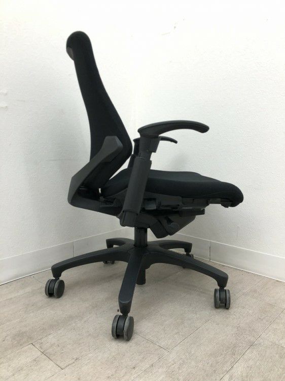 イトーキf(エフチェア)シリーズ 可動肘付エフチェア 商品画像5