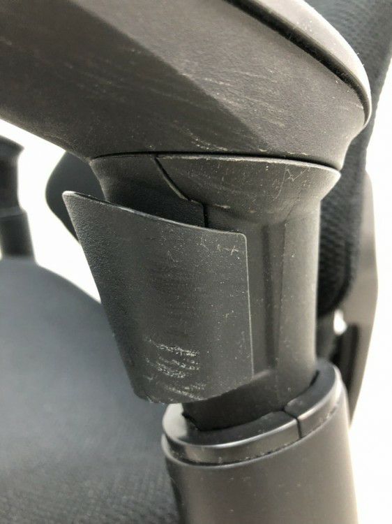 イトーキf(エフチェア)シリーズ 可動肘付エフチェア 商品画像8