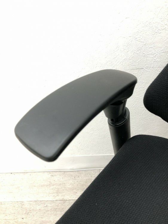 イトーキf(エフチェア)シリーズ 可動肘付エフチェア 商品画像13