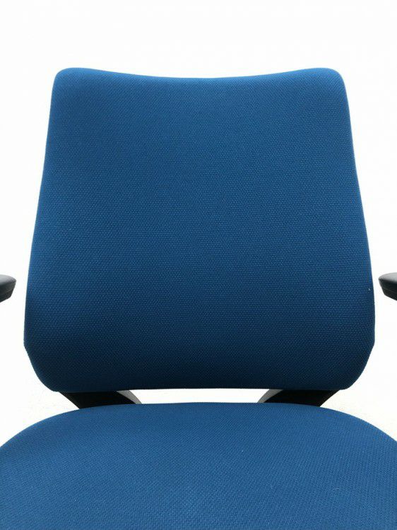 コクヨMitra2（ミトラ2）チェア 可動肘付ミトラ2チェア 商品画像6