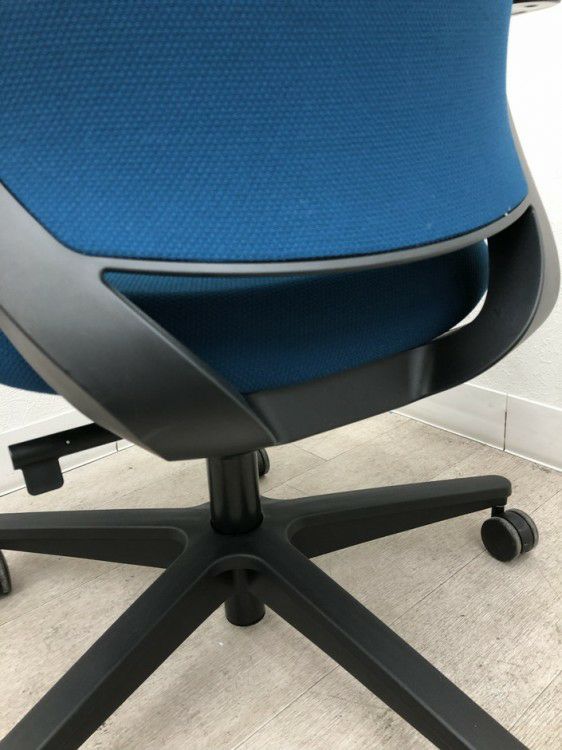 コクヨMitra2（ミトラ2）チェア 可動肘付ミトラ2チェア 商品画像11