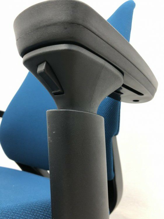 コクヨMitra2（ミトラ2）チェア 可動肘付ミトラ2チェア 商品画像12