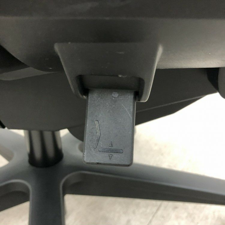 コクヨミトラチェア 可動肘付ミトラチェア 商品画像18