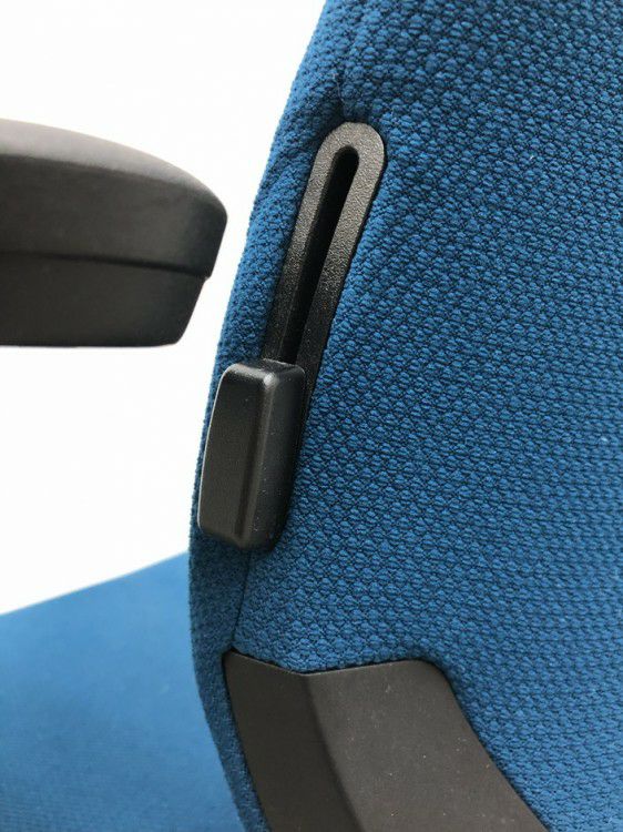 コクヨMitra2（ミトラ2）チェア 可動肘付ミトラ2チェア 商品画像11