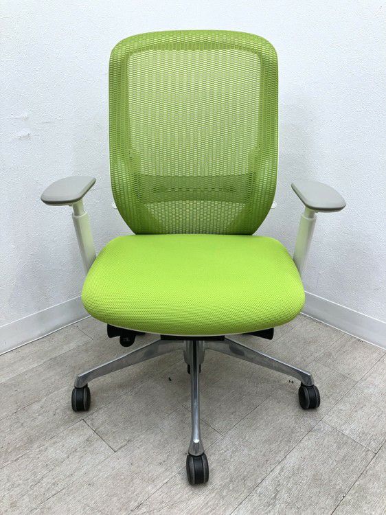 オカムラSylphy(シルフィー)チェア 可動肘付シルフィーチェア 商品画像2