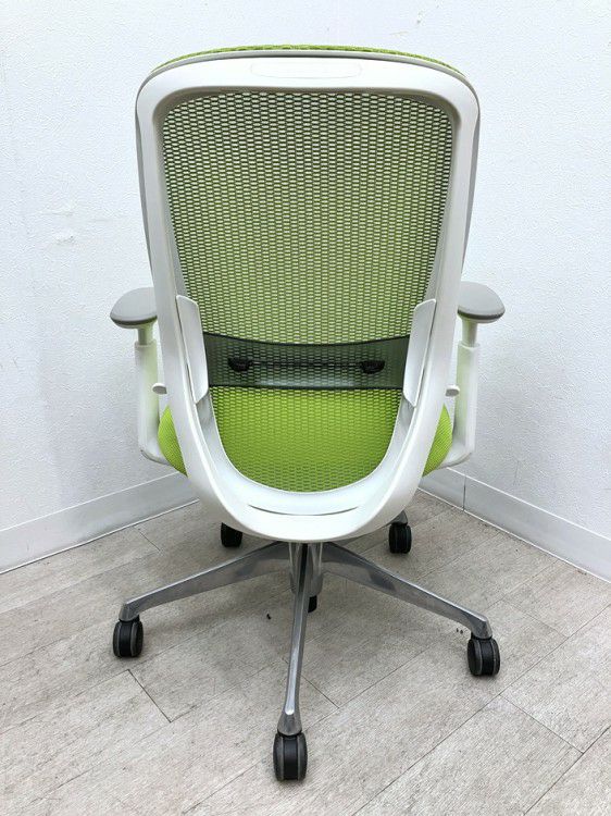 オカムラSylphy(シルフィー)チェア 可動肘付シルフィーチェア 商品画像4