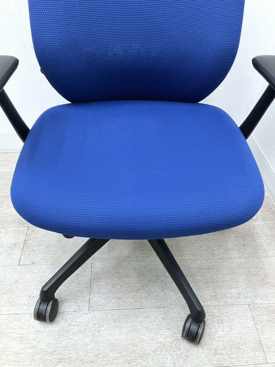 オカムラSylphy(シルフィー)チェア 固定肘付シルフィーチェア 商品画像8